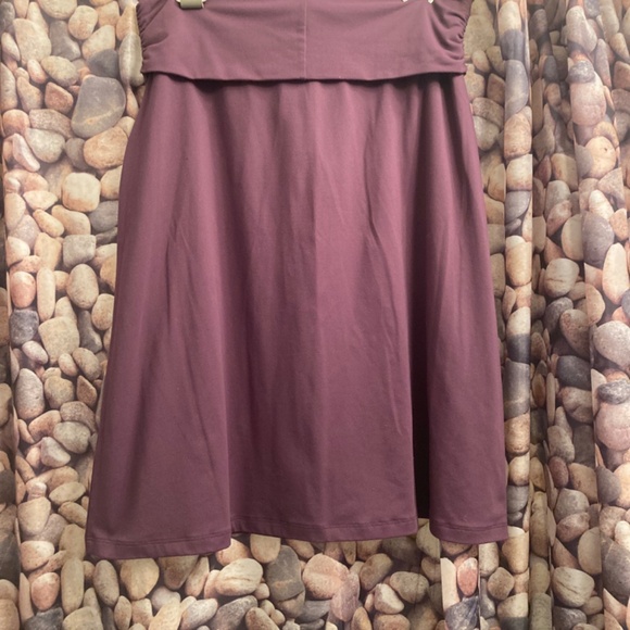 Eddie Bauer - Fold Over Waist Travel / Yoga skirt - plum - sz S - Picture 2 of 7